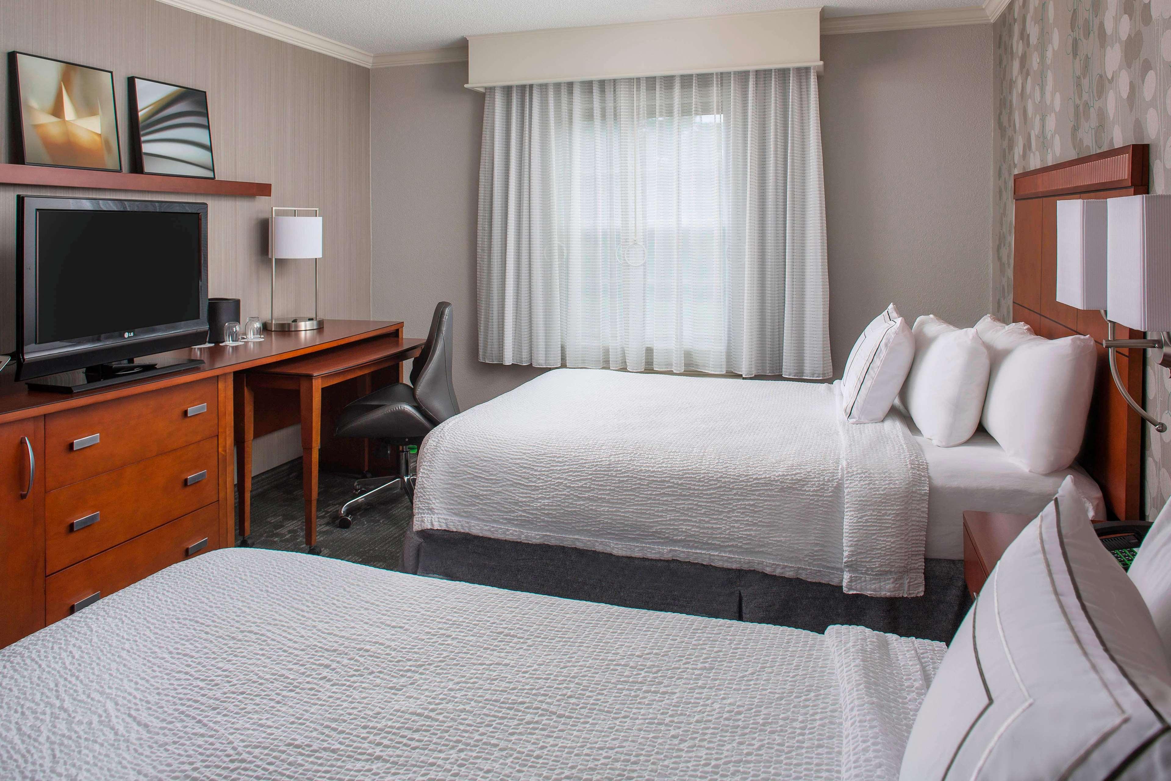 Sonesta Select San Jose Airport Hotel Exterior photo