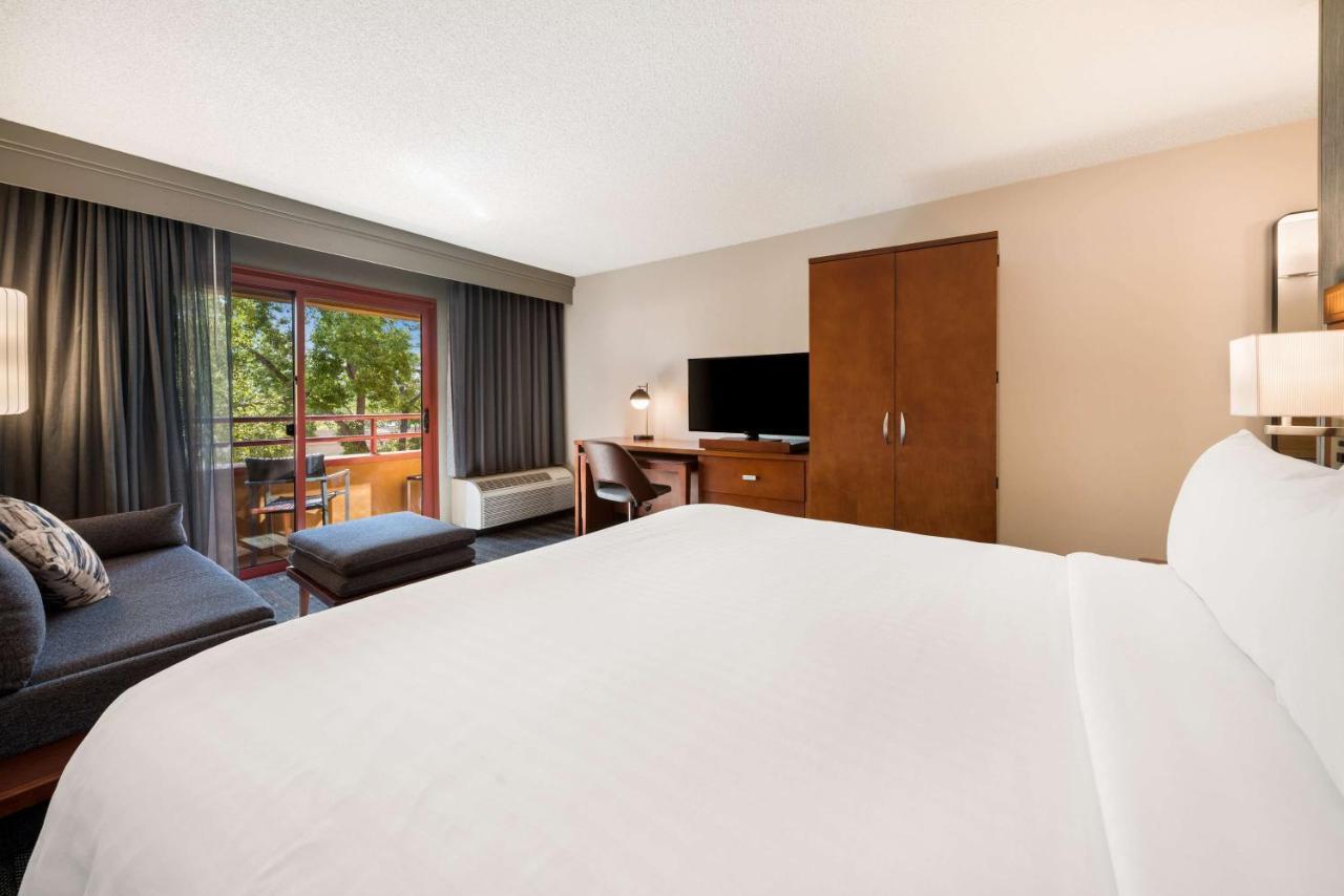 Sonesta Select San Jose Airport Hotel Exterior photo