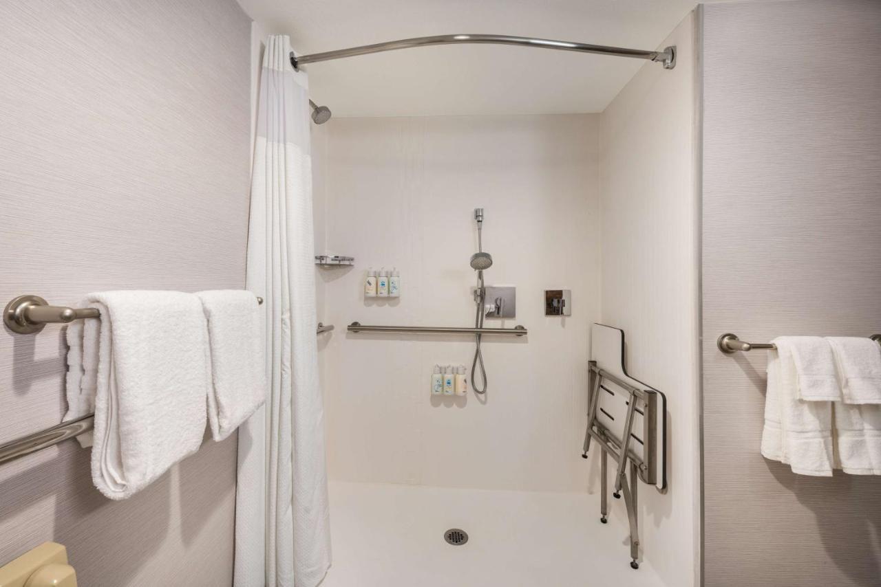 Sonesta Select San Jose Airport Hotel Exterior photo