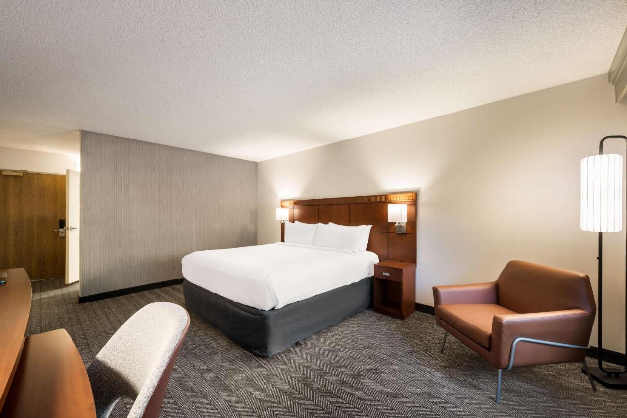 Sonesta Select San Jose Airport Hotel Exterior photo