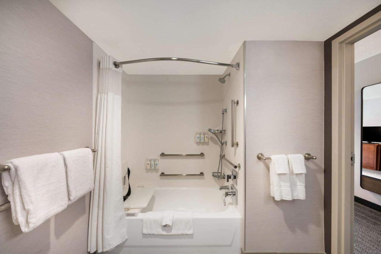 Sonesta Select San Jose Airport Hotel Exterior photo