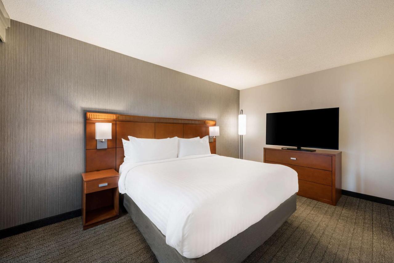 Sonesta Select San Jose Airport Hotel Exterior photo
