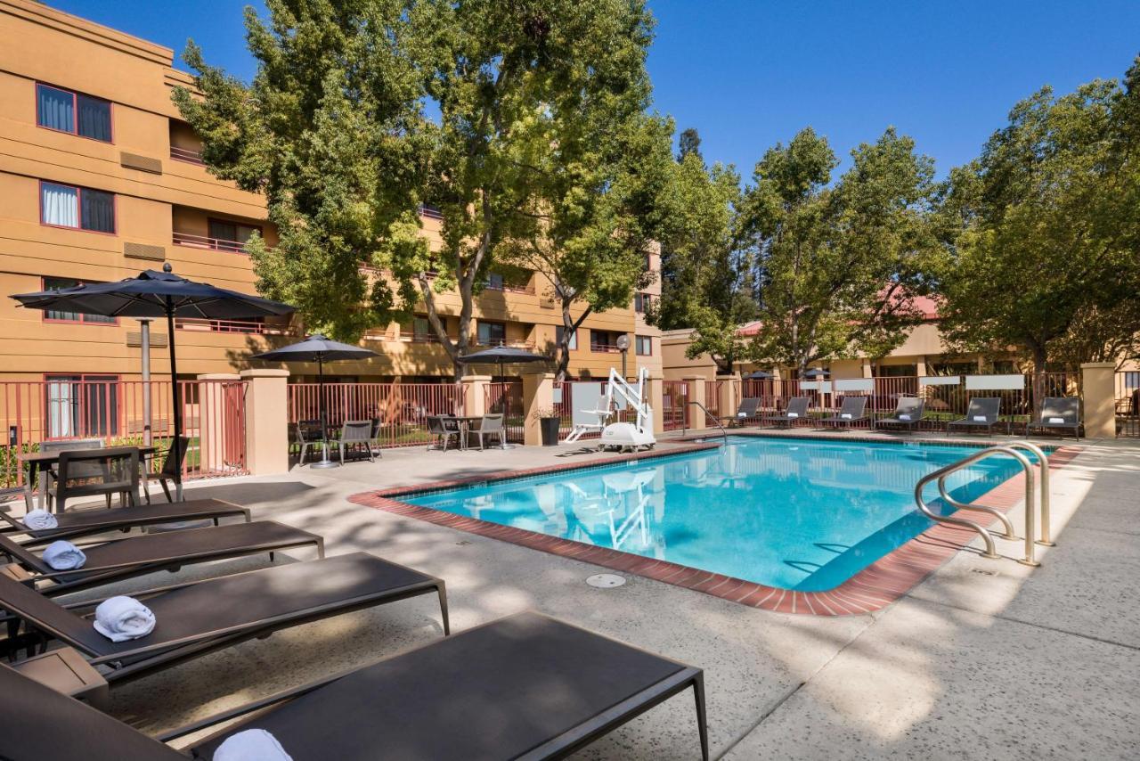 Sonesta Select San Jose Airport Hotel Exterior photo