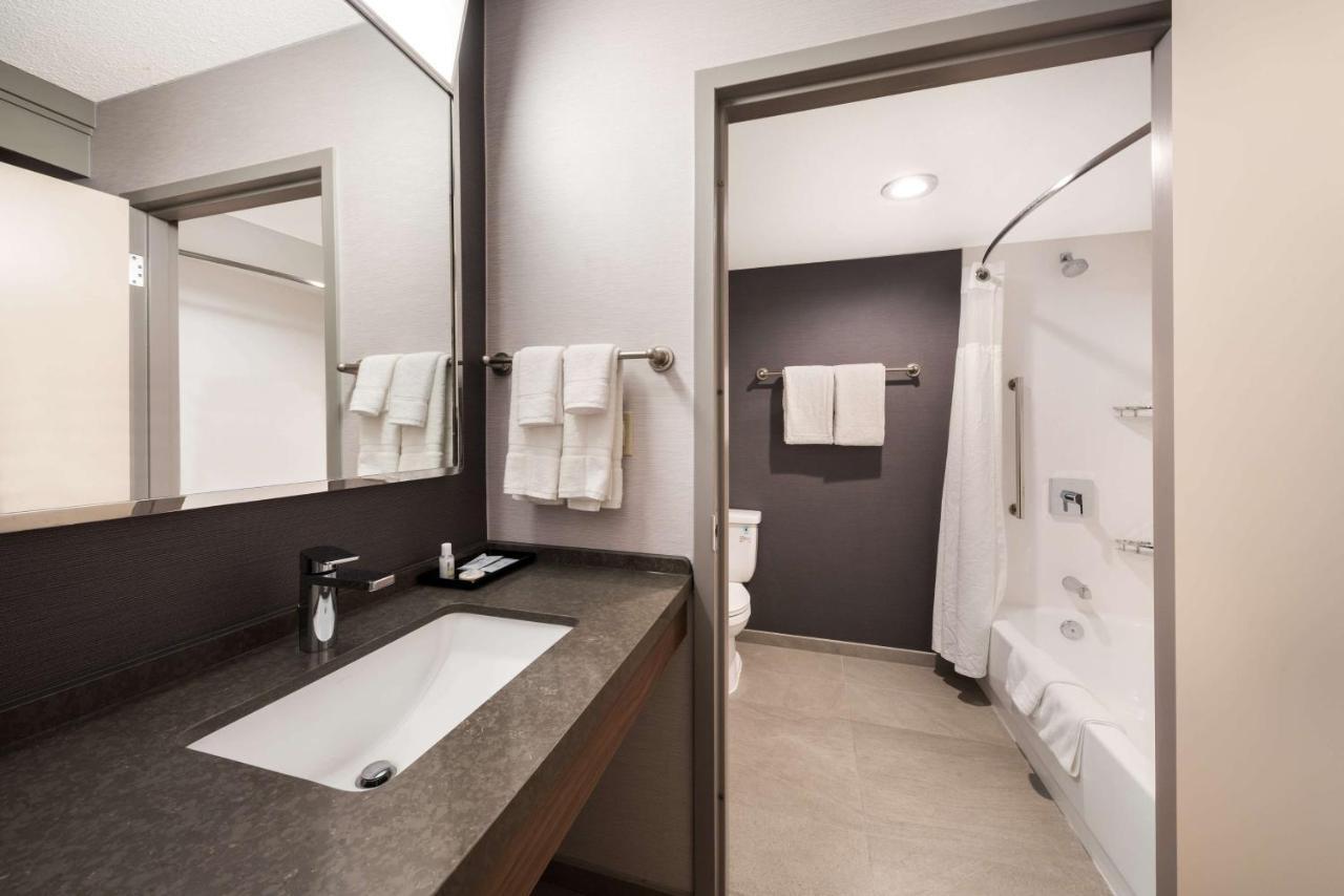 Sonesta Select San Jose Airport Hotel Exterior photo