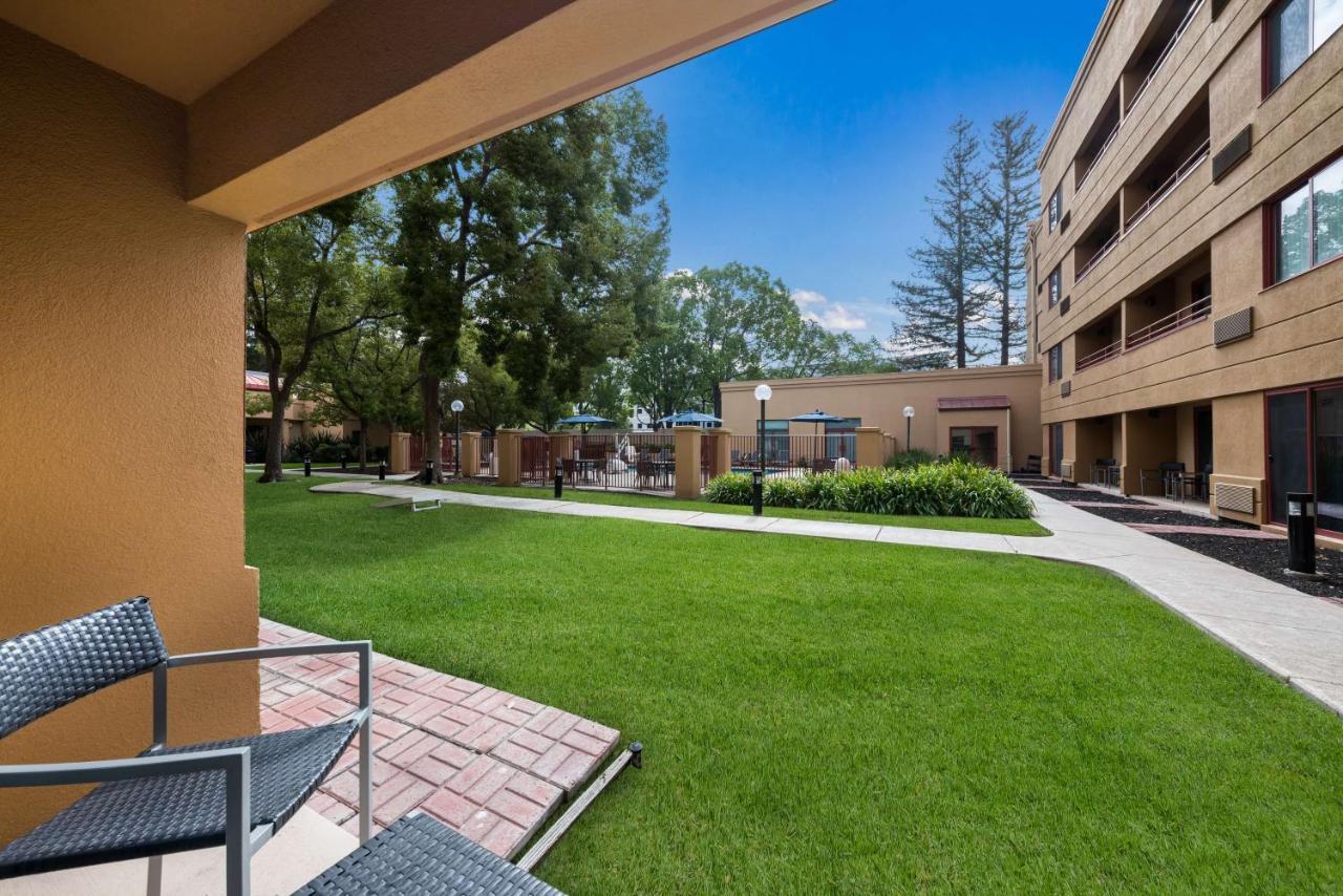 Sonesta Select San Jose Airport Hotel Exterior photo